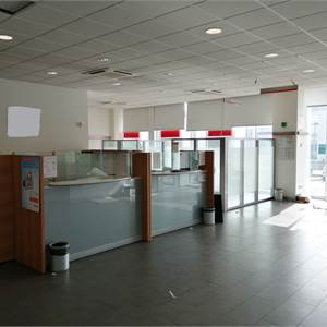 Commercial Premises / Showrooms for Rent in Reggio nell'Emilia