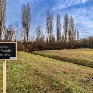 Terreno Edificabile In Vendita a Reggio nell'Emilia