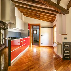 Appartamento In Affitto a Reggio nell'Emilia