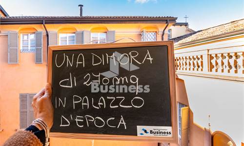 PALAZZO CAFFARI: PRESTIGIOSO APPARTAMENTO IN VENDITA