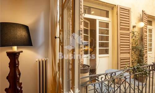 ELEGANTE APPARTAMENTO DI 168 MQ IN CONTESTO SIGNORILE